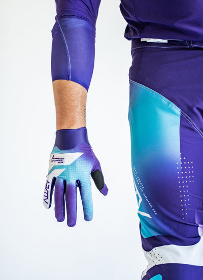 VAPR Indigo / Cyan Gloves