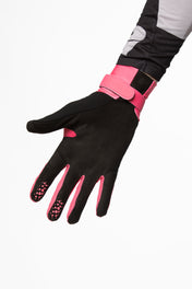 2025.1 Sandstone Pink Glove