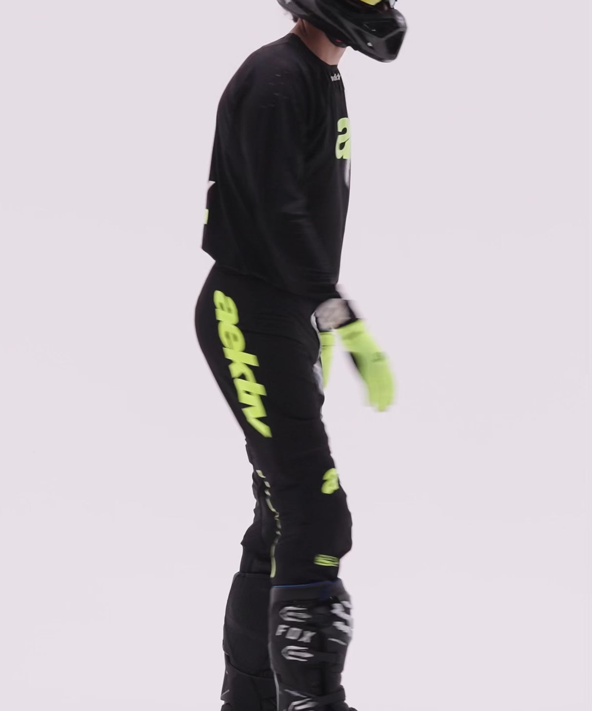a0c01451a9294472a207f69dd129efb0.thumbnail.0000000000.jpg