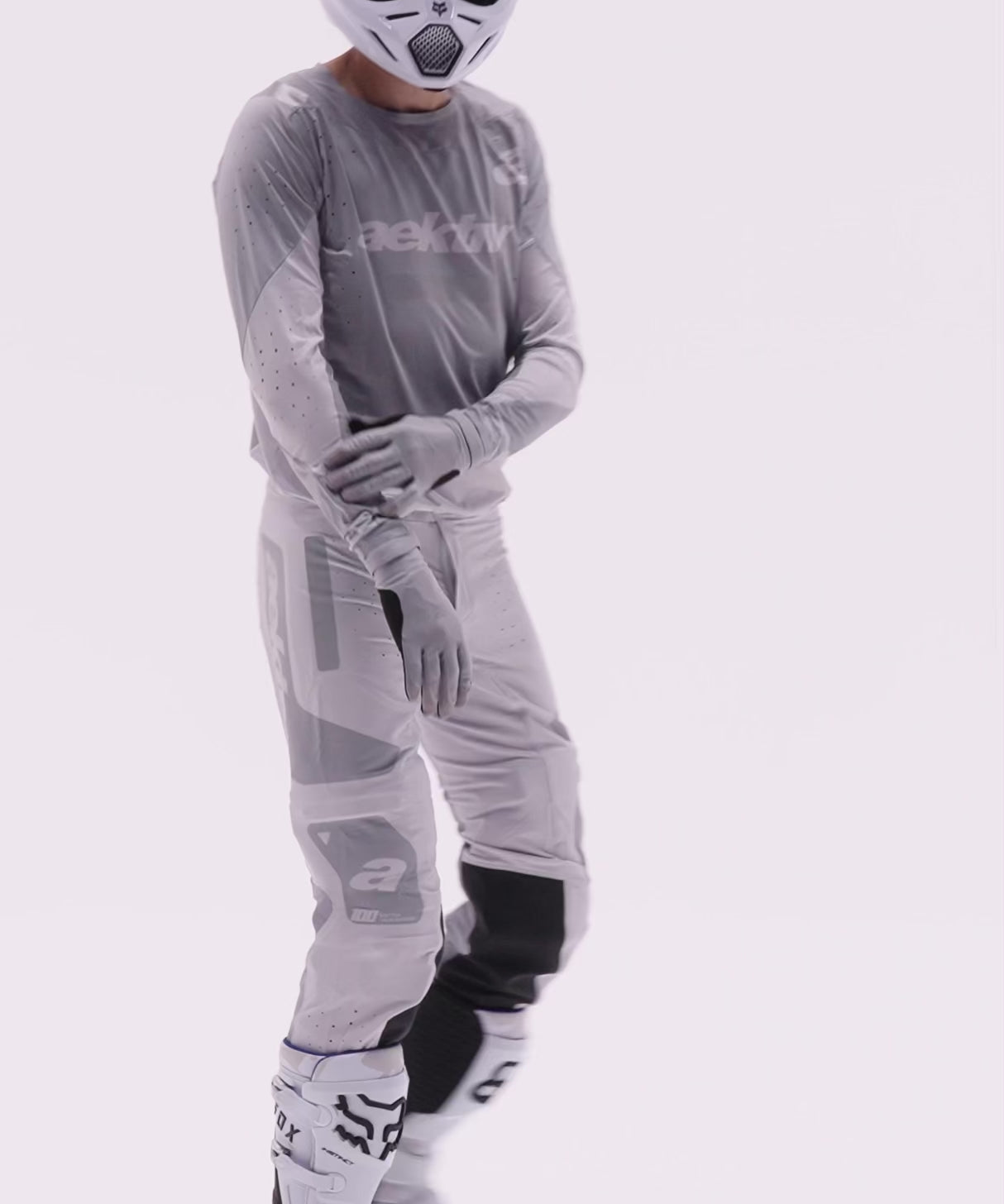 a553c09d31e744cbba6022d8d6c0e0e5.thumbnail.0000000000.jpg