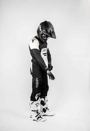Aurora Electric Black Gloves