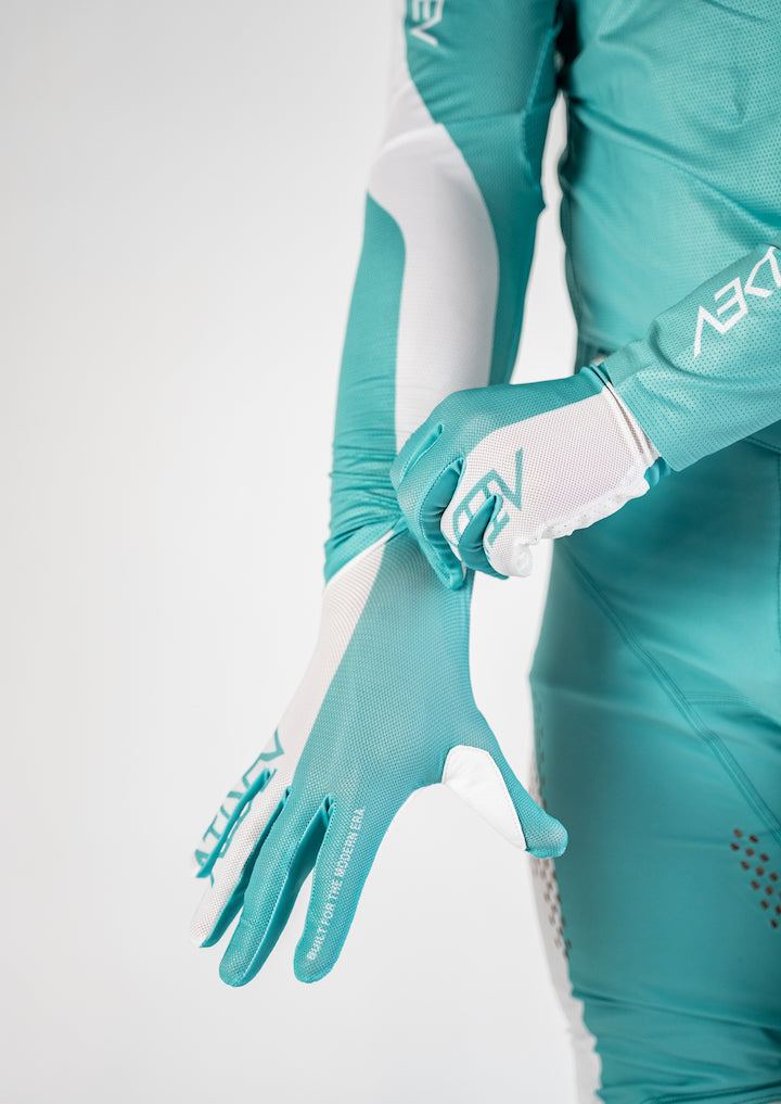 Velo Teal Gloves
