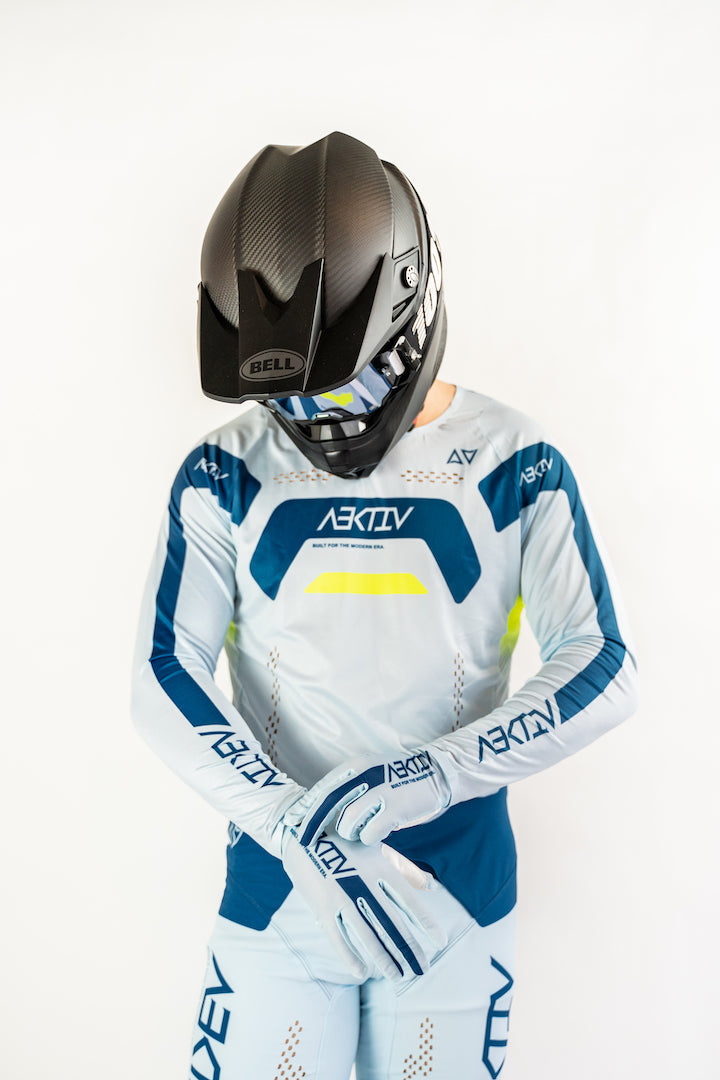 Aligné Drift Blue Gloves